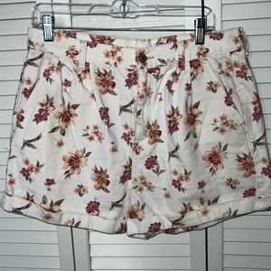 AE mom shorts. Size 12, floral print